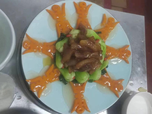 葱烧万寿牛蹄筋